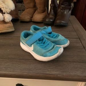 Nike Tennis Shoes Size 10.5